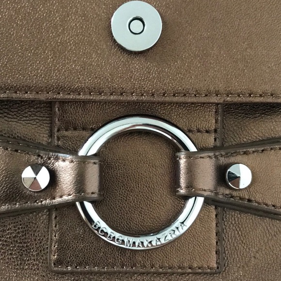 BCBGMAXAZRIA Bronze Envelope Leather Clutch Bronze Metallic Look Chain Hardware - Picture 4 of 6